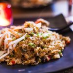 Eel rice dengan nasi hangat dalam gaya Japanese cuisine